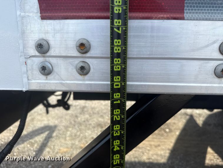 image for item EG1746 2014 Freightliner Business Class M2 box truck