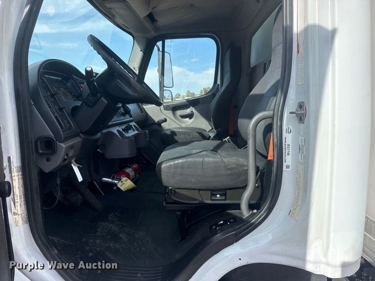 image for item EG1746 2014 Freightliner Business Class M2 box truck