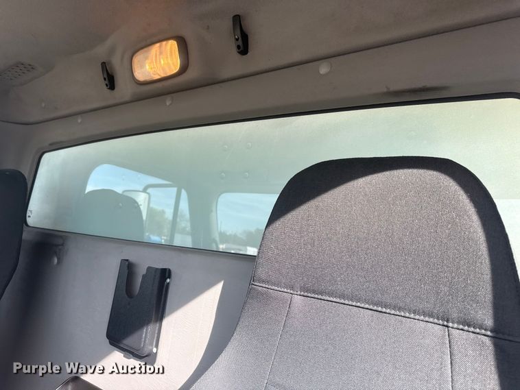 image for item EG1746 2014 Freightliner Business Class M2 box truck