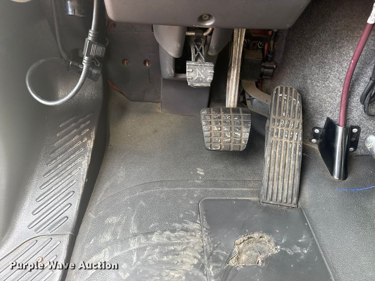 image for item EG1746 2014 Freightliner Business Class M2 box truck