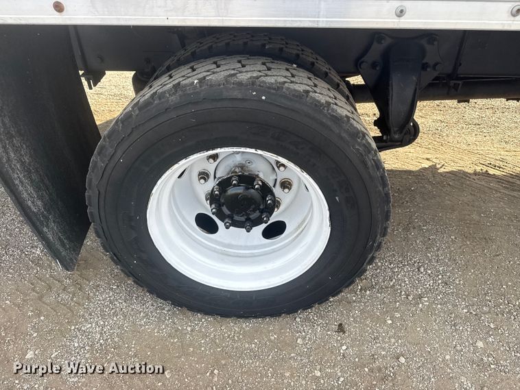 image for item EG1746 2014 Freightliner Business Class M2 box truck