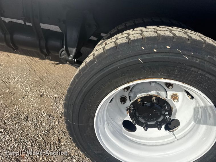 image for item EG1746 2014 Freightliner Business Class M2 box truck