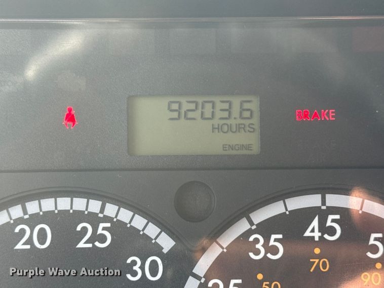 image for item EG1746 2014 Freightliner Business Class M2 box truck