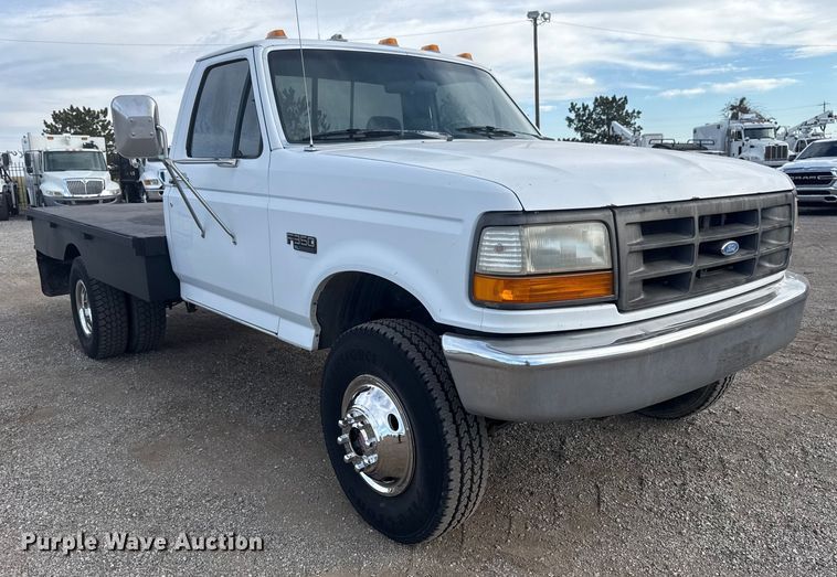 image for item EG1750 1994 Ford F350 XL flatbed pickup truck