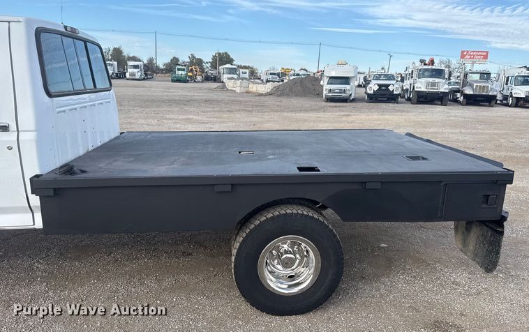 image for item EG1750 1994 Ford F350 XL flatbed pickup truck
