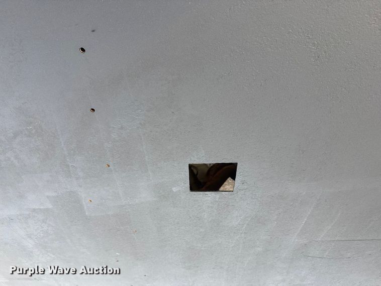 image for item EG1750 1994 Ford F350 XL flatbed pickup truck