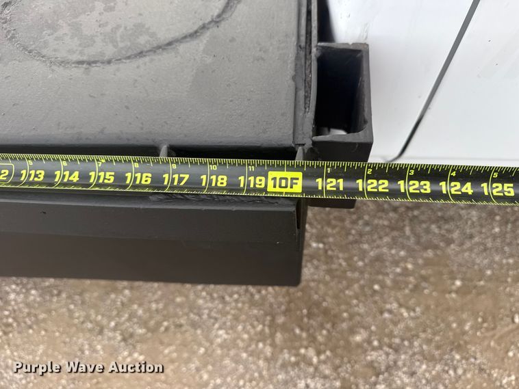 image for item EG1750 1994 Ford F350 XL flatbed pickup truck