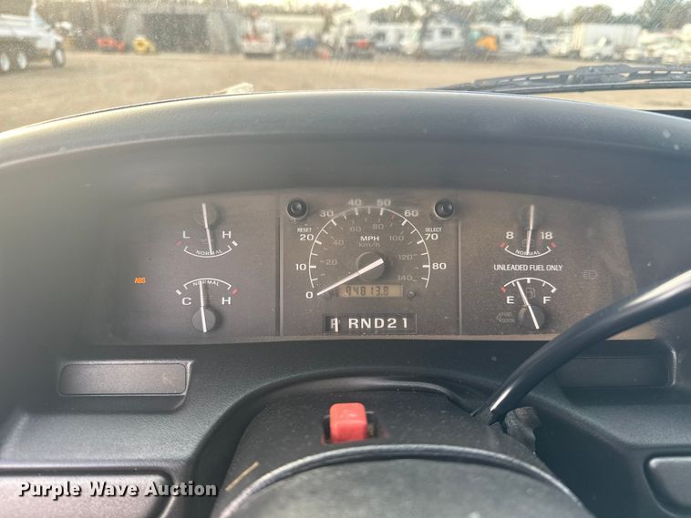 image for item EG1750 1994 Ford F350 XL flatbed pickup truck