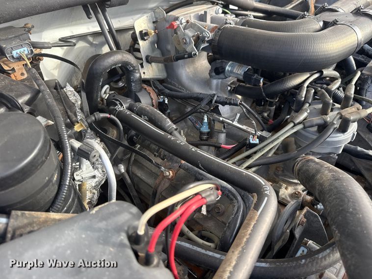 image for item EG1750 1994 Ford F350 XL flatbed pickup truck