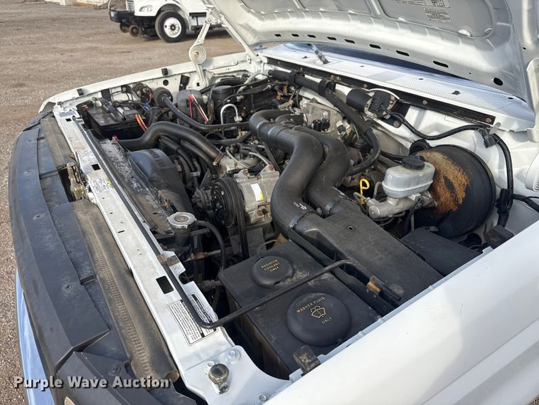 image for item EG1750 1994 Ford F350 XL flatbed pickup truck