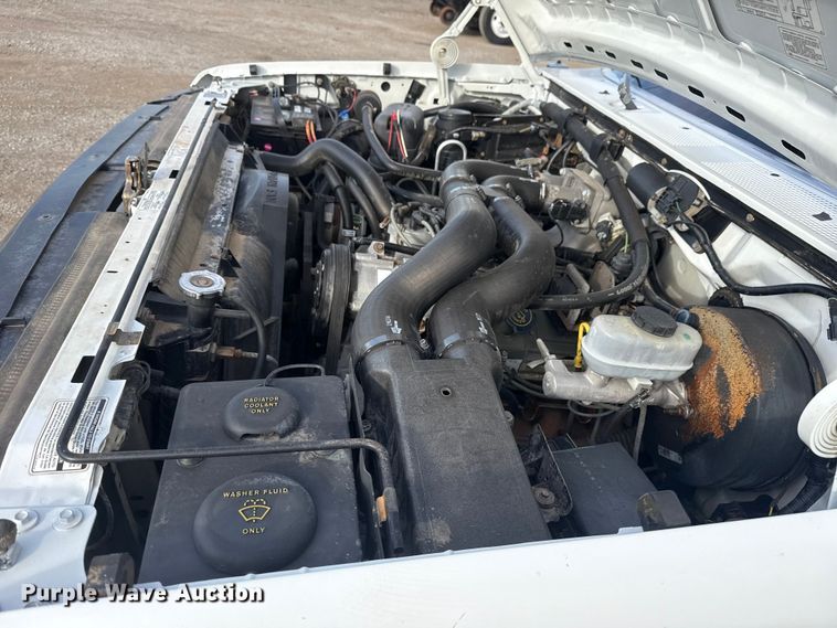 image for item EG1750 1994 Ford F350 XL flatbed pickup truck