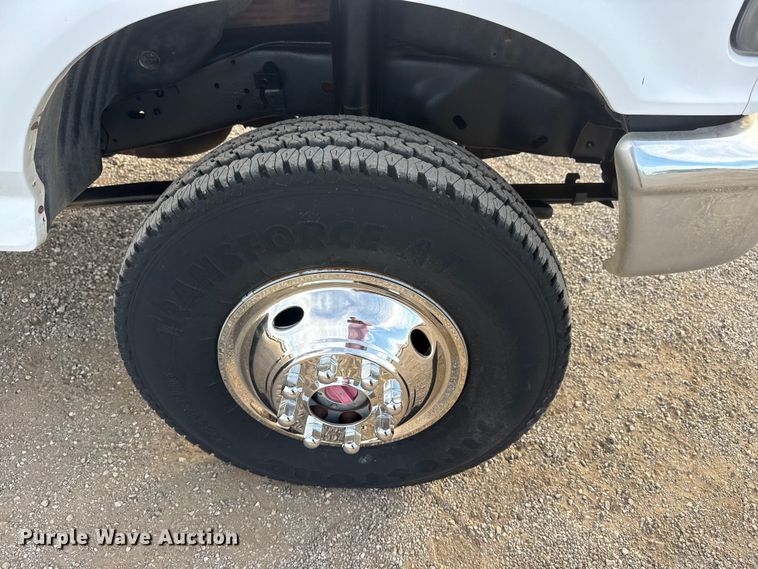 image for item EG1750 1994 Ford F350 XL flatbed pickup truck