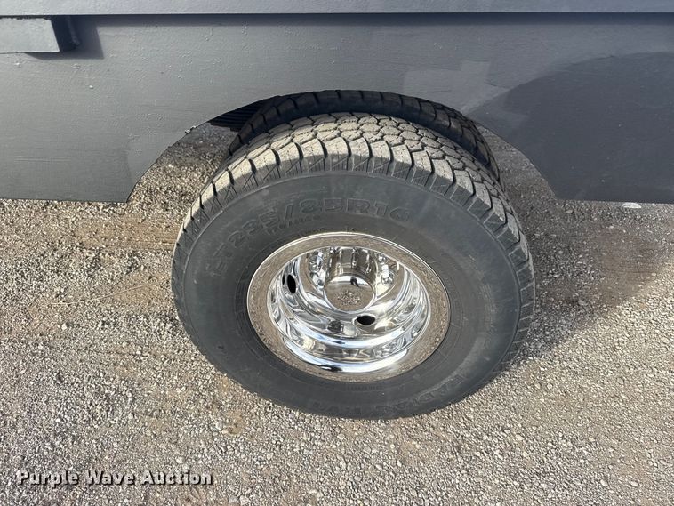 image for item EG1750 1994 Ford F350 XL flatbed pickup truck