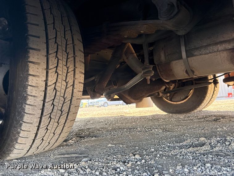 image for item EG1755 2011 Ford E450 medical exam van