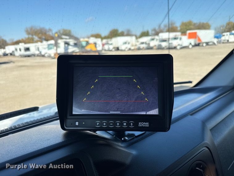 image for item EG1755 2011 Ford E450 medical exam van