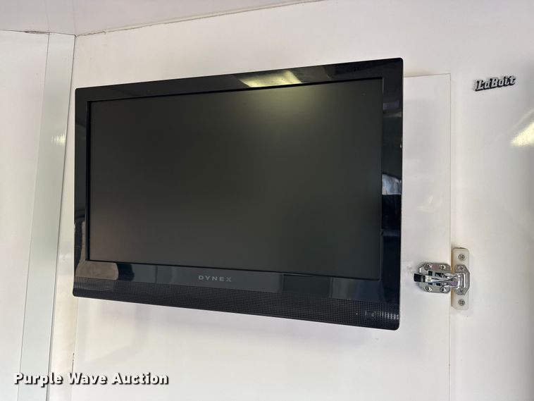 image for item EG1755 2011 Ford E450 medical exam van