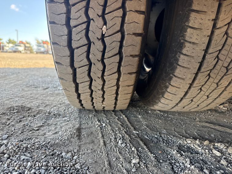 image for item EG1755 2011 Ford E450 medical exam van