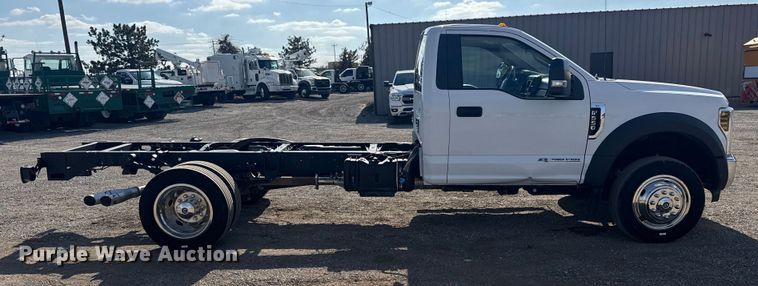 image for item EG1758 2019 Ford F550 Super Duty XL pickup truck cab and chassis