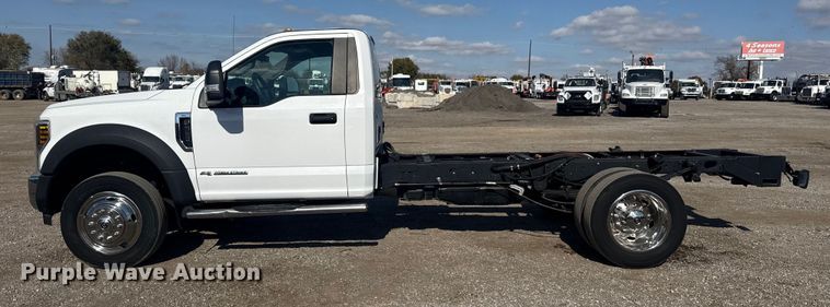 image for item EG1758 2019 Ford F550 Super Duty XL pickup truck cab and chassis