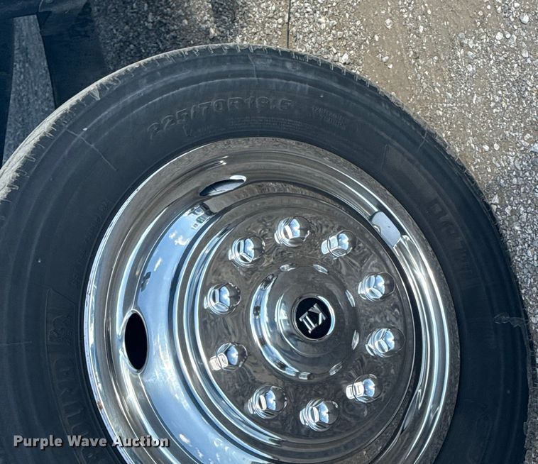 image for item EG1758 2019 Ford F550 Super Duty XL pickup truck cab and chassis