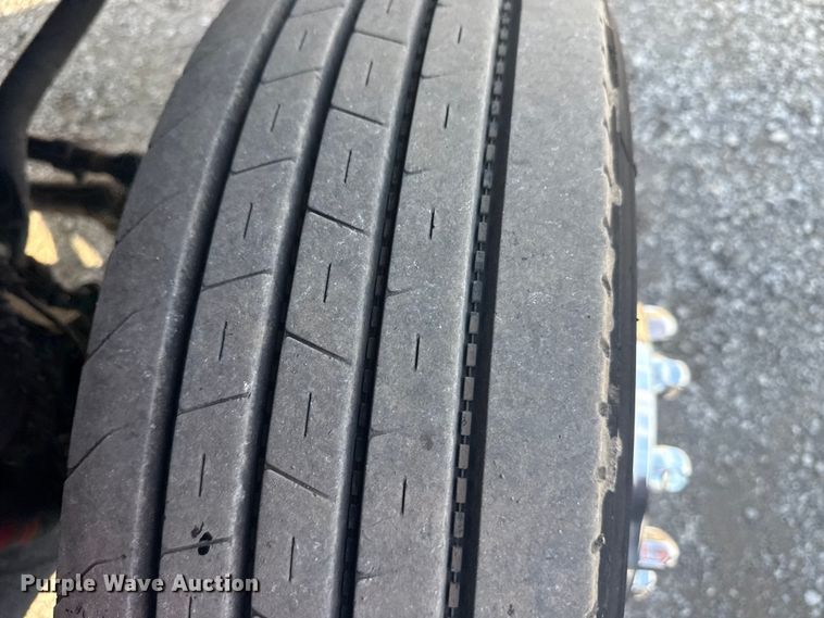 image for item EG1758 2019 Ford F550 Super Duty XL pickup truck cab and chassis