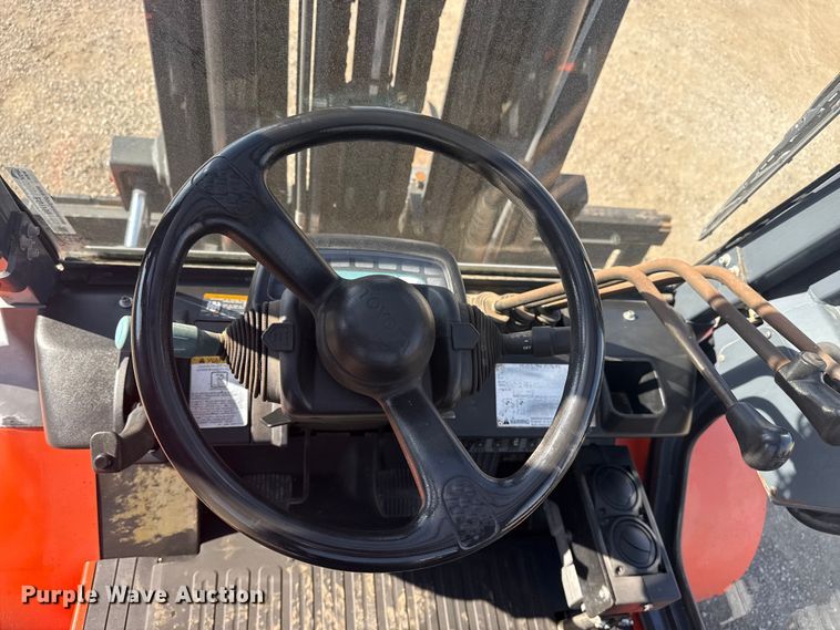 image for item EG1759 2002 Toyota 7FDAU50 forklift