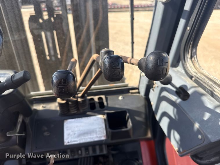 image for item EG1759 2002 Toyota 7FDAU50 forklift