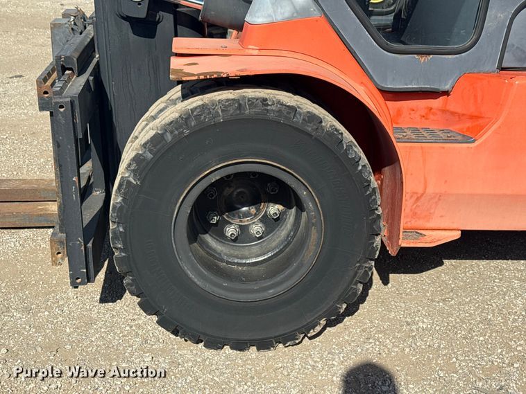 image for item EG1759 2002 Toyota 7FDAU50 forklift