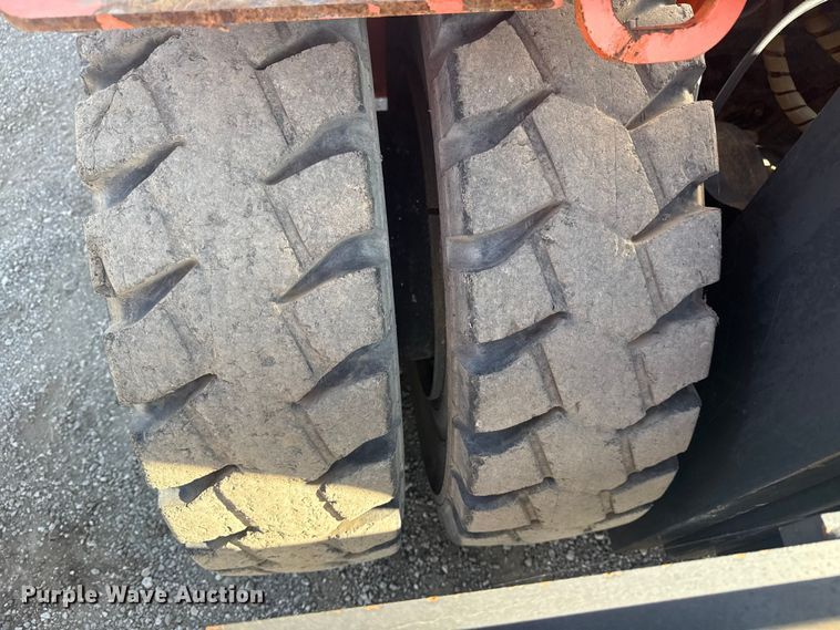 image for item EG1759 2002 Toyota 7FDAU50 forklift