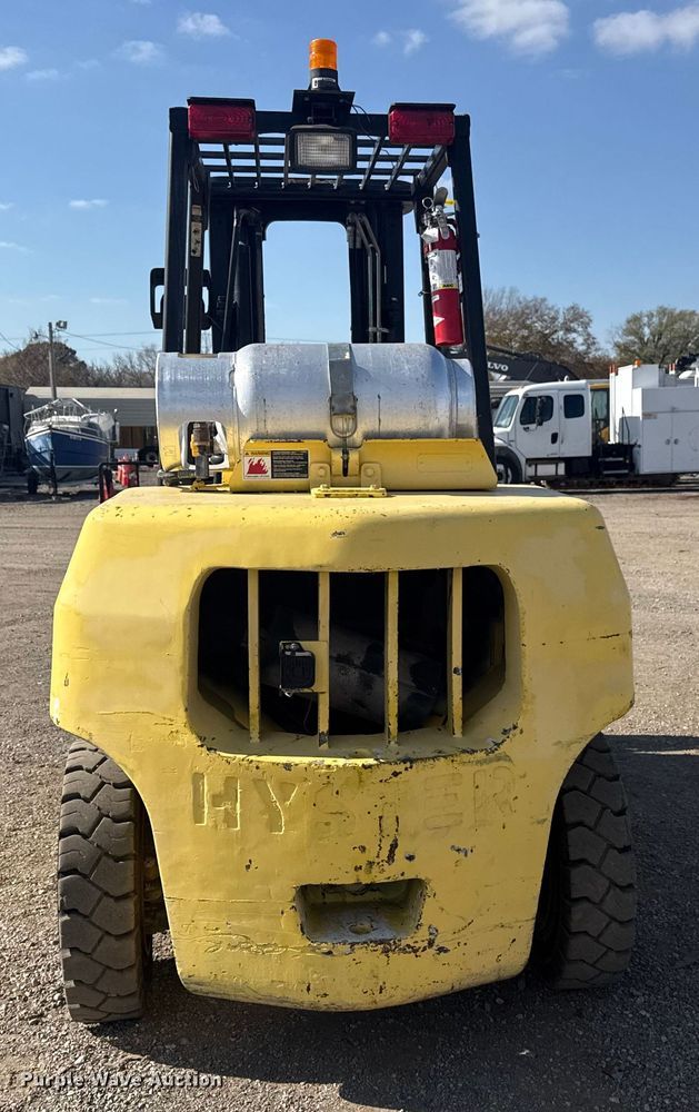 image for item EG1760 1999 Hyster H80XL forklift