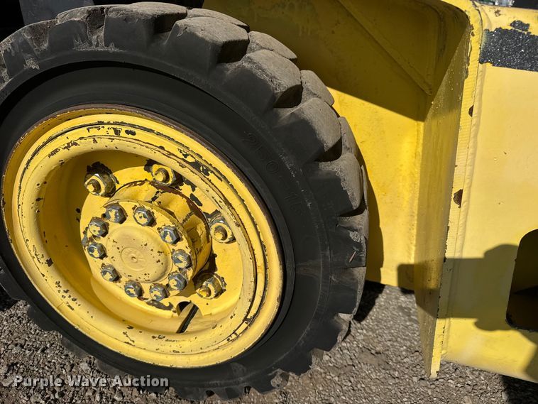 image for item EG1760 1999 Hyster H80XL forklift