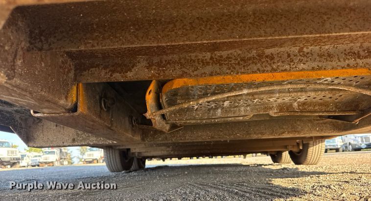 image for item EG1766 2006 Show Me Fabrication Inc. concession trailer