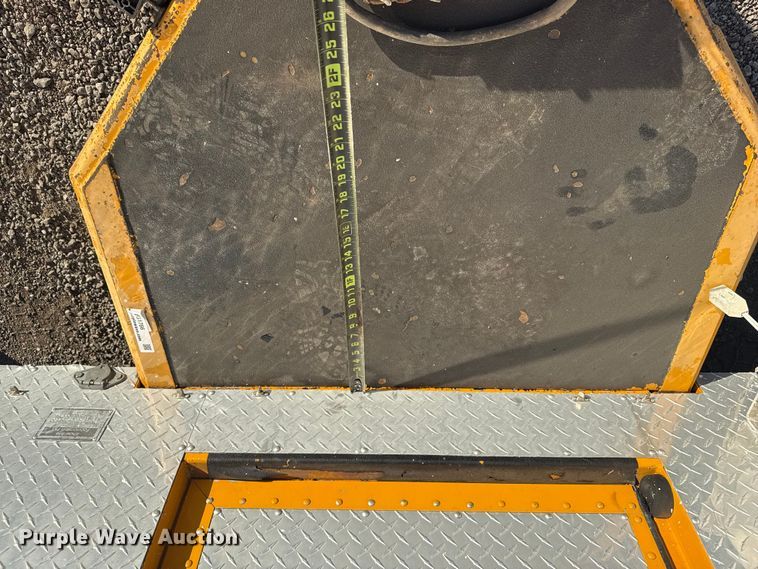 image for item EG1766 2006 Show Me Fabrication Inc. concession trailer