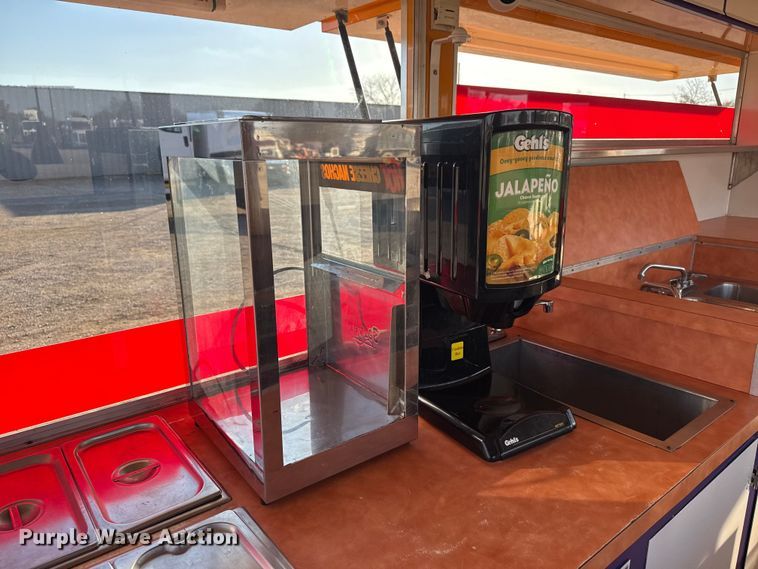 image for item EG1766 2006 Show Me Fabrication Inc. concession trailer