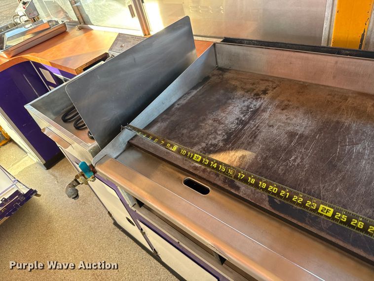 image for item EG1766 2006 Show Me Fabrication Inc. concession trailer