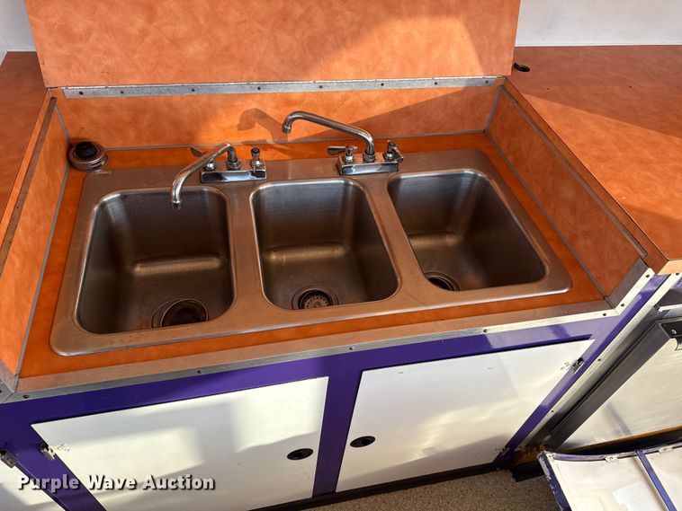 image for item EG1766 2006 Show Me Fabrication Inc. concession trailer