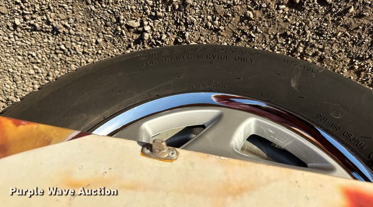 image for item EG1766 2006 Show Me Fabrication Inc. concession trailer