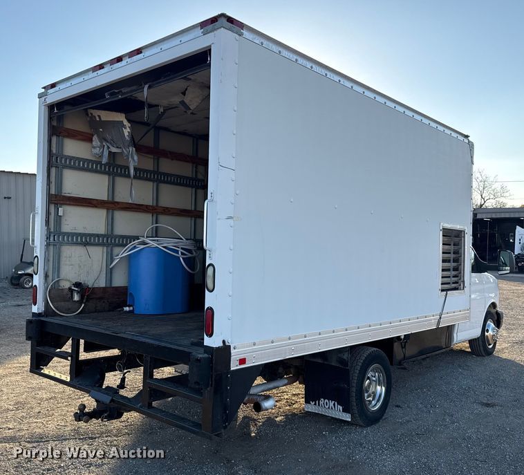 image for item EG1767 2012 Chevrolet Express box truck