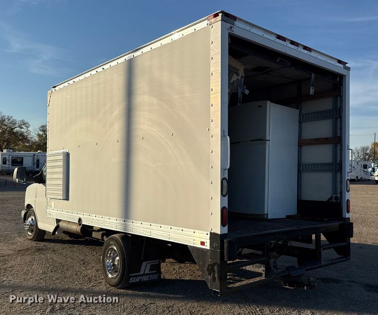 image for item EG1767 2012 Chevrolet Express box truck