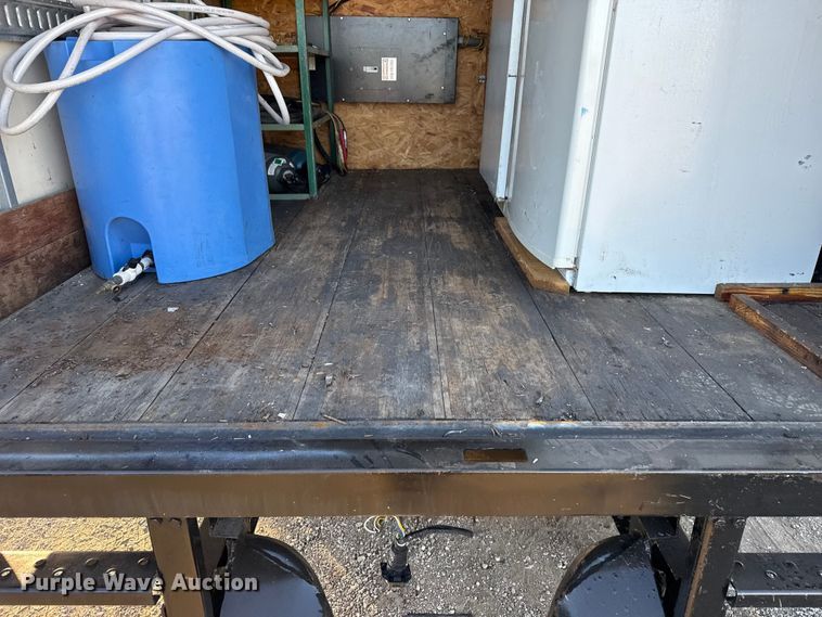 image for item EG1767 2012 Chevrolet Express box truck