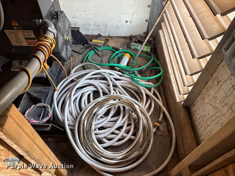 image for item EG1767 2012 Chevrolet Express box truck