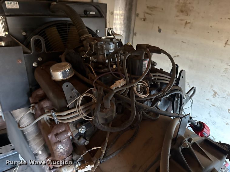 image for item EG1767 2012 Chevrolet Express box truck