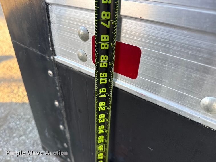 image for item EG1767 2012 Chevrolet Express box truck