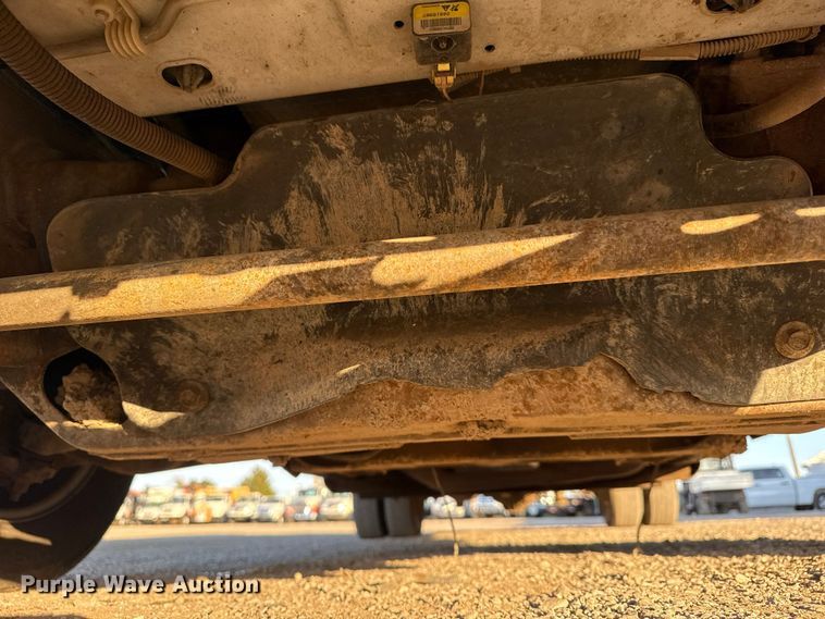 image for item EG1767 2012 Chevrolet Express box truck