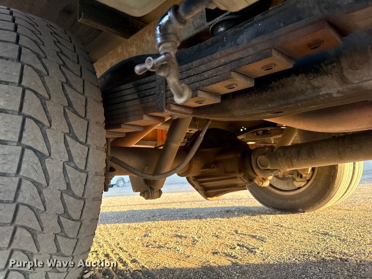 image for item EG1767 2012 Chevrolet Express box truck