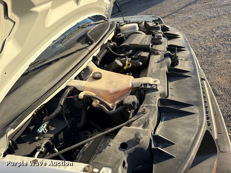 image for item EG1767 2012 Chevrolet Express box truck