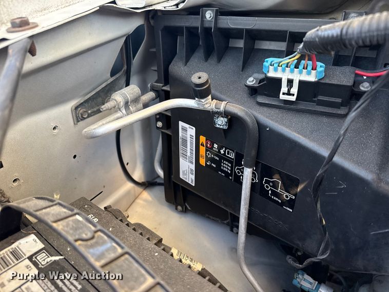 image for item EG1767 2012 Chevrolet Express box truck