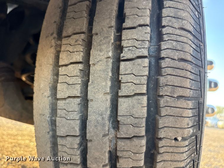 image for item EG1767 2012 Chevrolet Express box truck