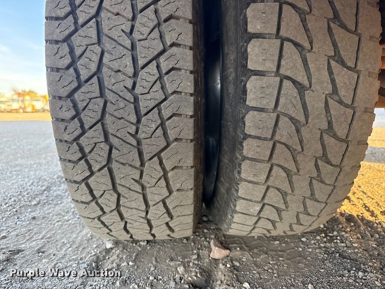 image for item EG1767 2012 Chevrolet Express box truck