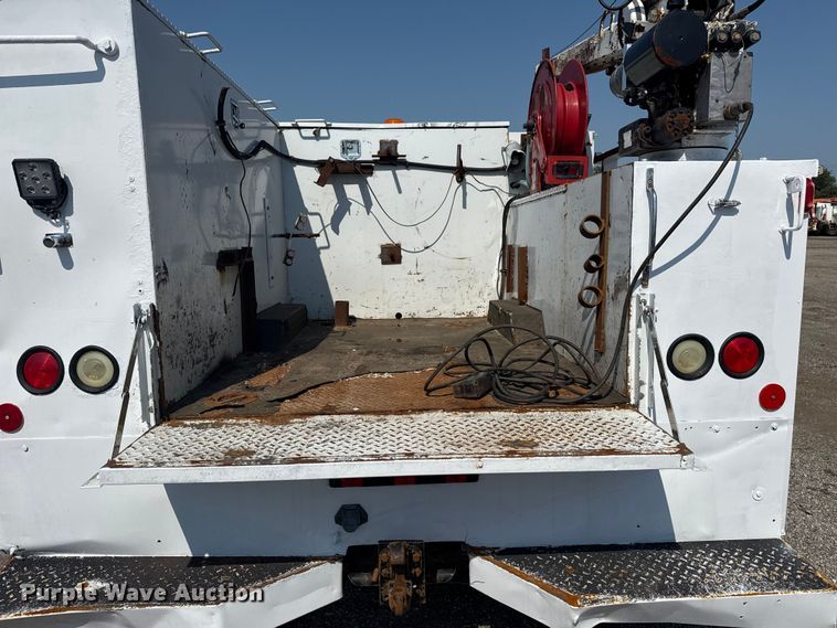 image for item EG6095 2007 Ford F550 Super Duty utility / service truck